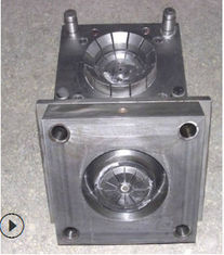 Molde auto de encargo ISO9001 de la señal de vuelta del automóvil de la máquina del moldeo a presión pasajero