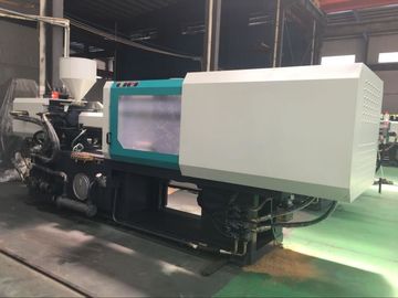 Cadena de producción plástica automática de máquina del moldeo a presión del casco de seguridad