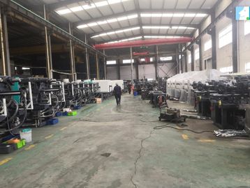 Máquina plástica del moldeo a presión de Haijiang, 80 toneladas de ~3000tons